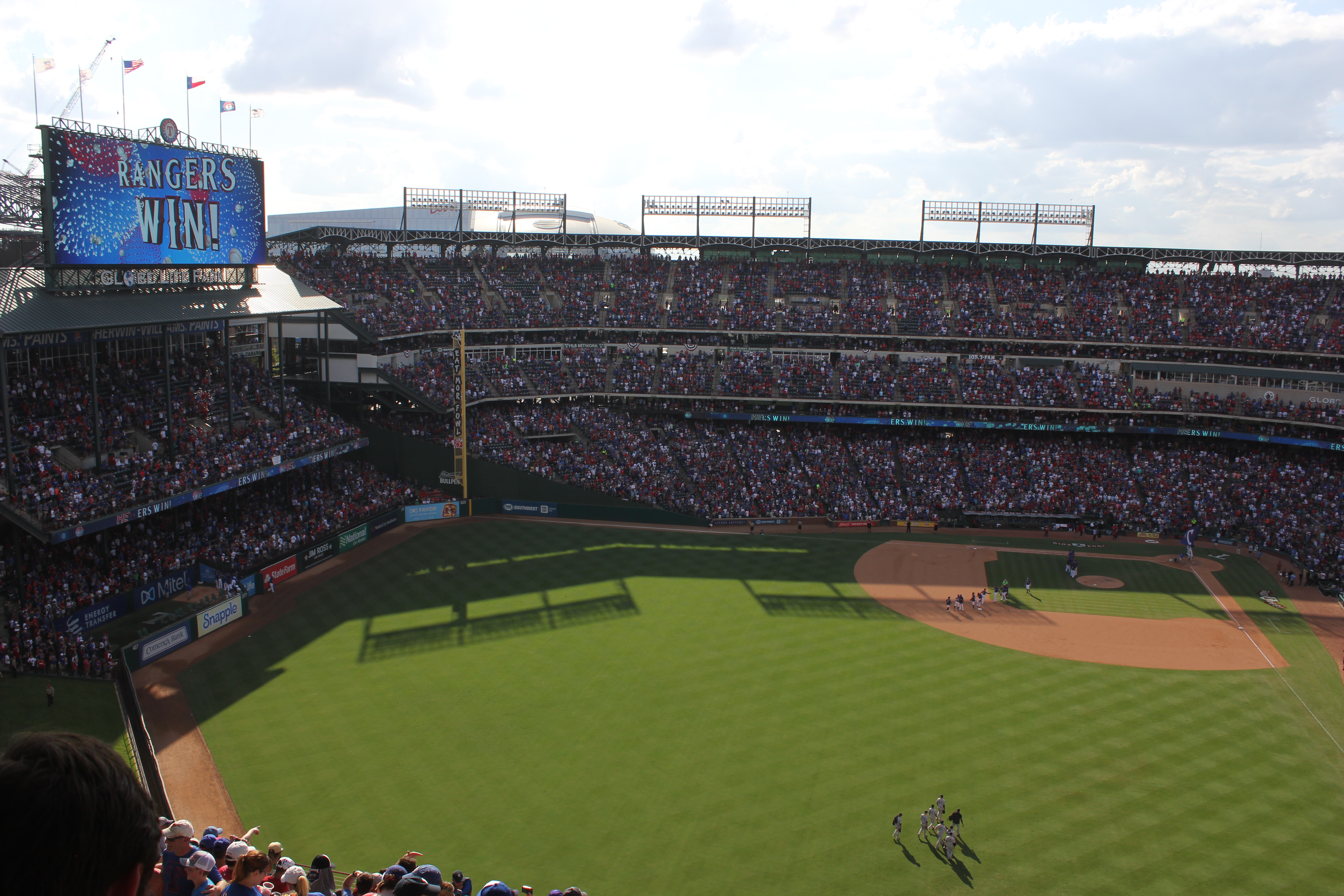 Park final. Globe Life field Stadium Concert.