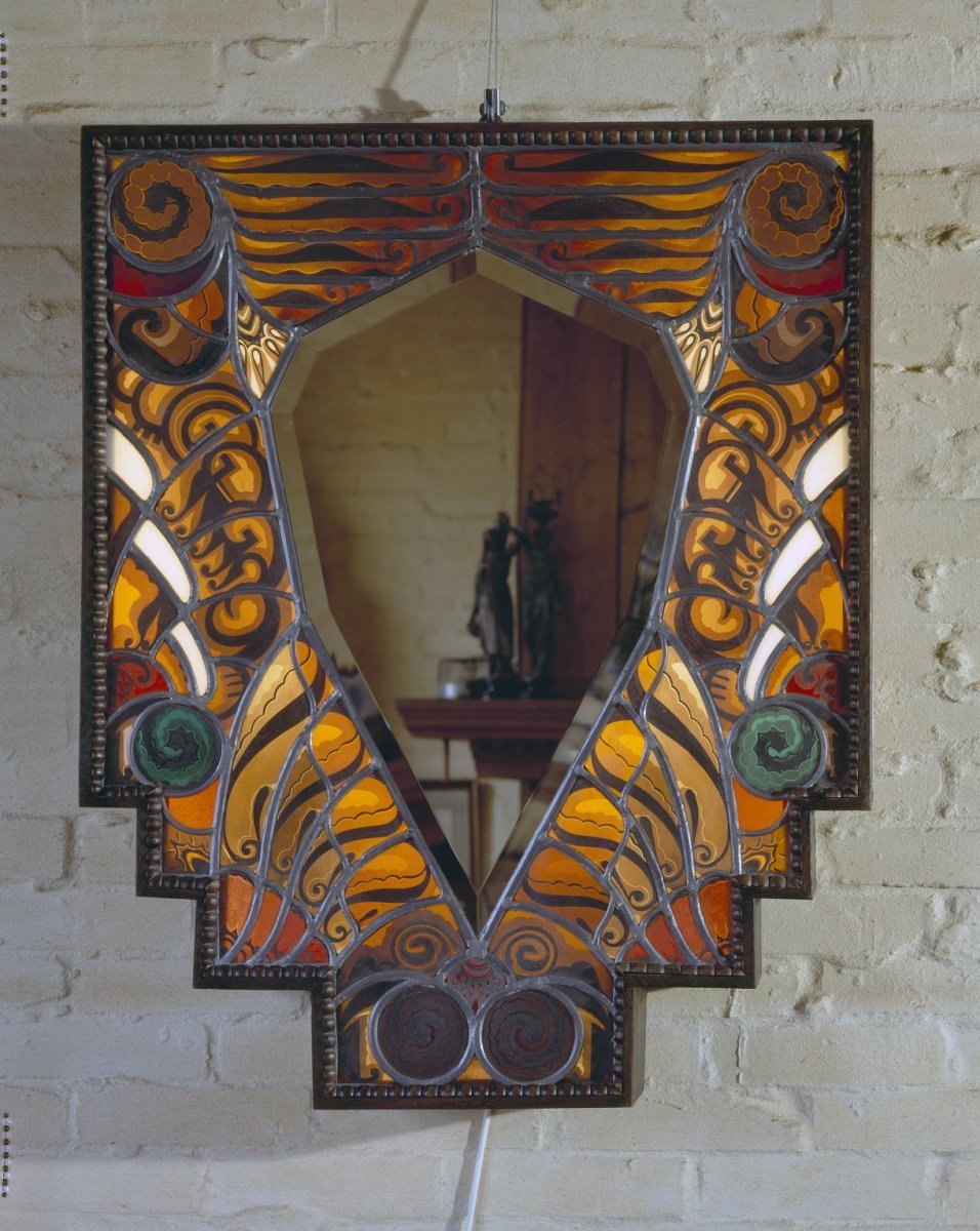 Afname Bedrijf Afleiden File:Interieur, Art Deco spiegel, kunstenaar onbekend, particuliere  collectie, Leeuwarden - Unknown - 20367754 - RCE.jpg - Wikimedia Commons