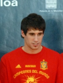 File:Javi Martínez en La Moncloa.jpg