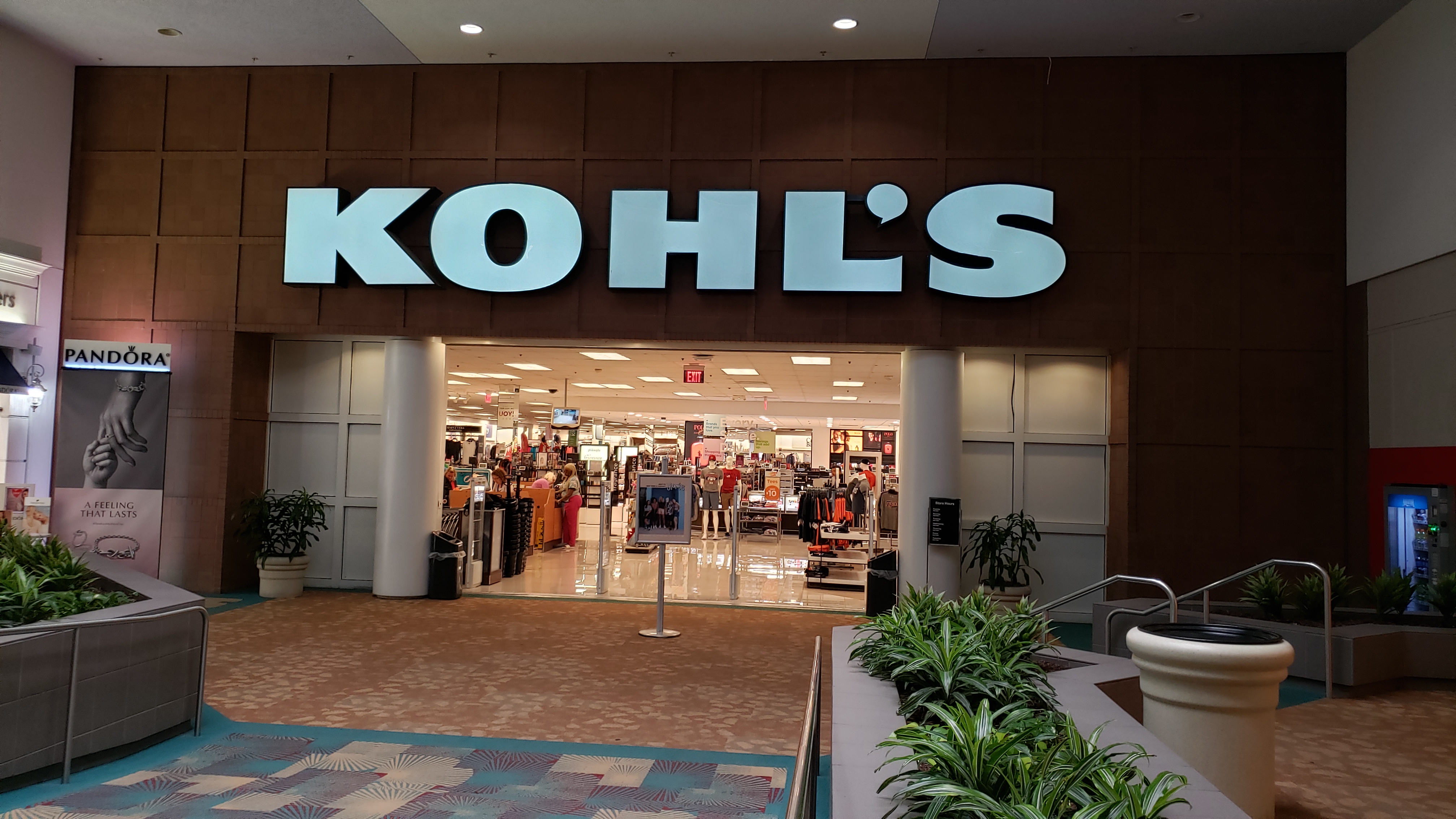 File Kohls Entrance Westland Center Jpg Wikimedia Commons