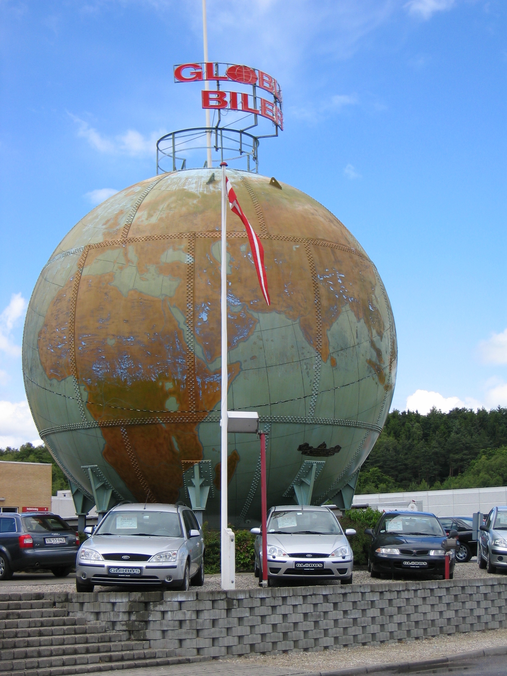 File:Largest Globus.jpg - Commons