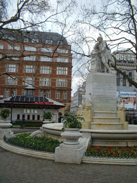 File:LeicesterSquareGardens.jpg