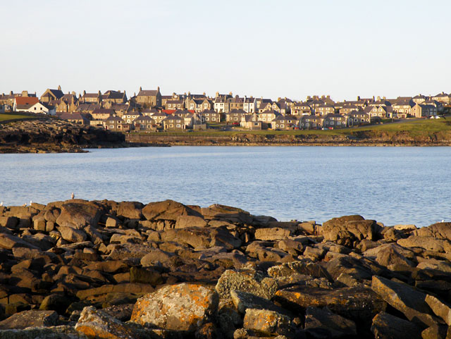 File:Lerwick from North Taing - geograph.org.uk - 1310722.jpg