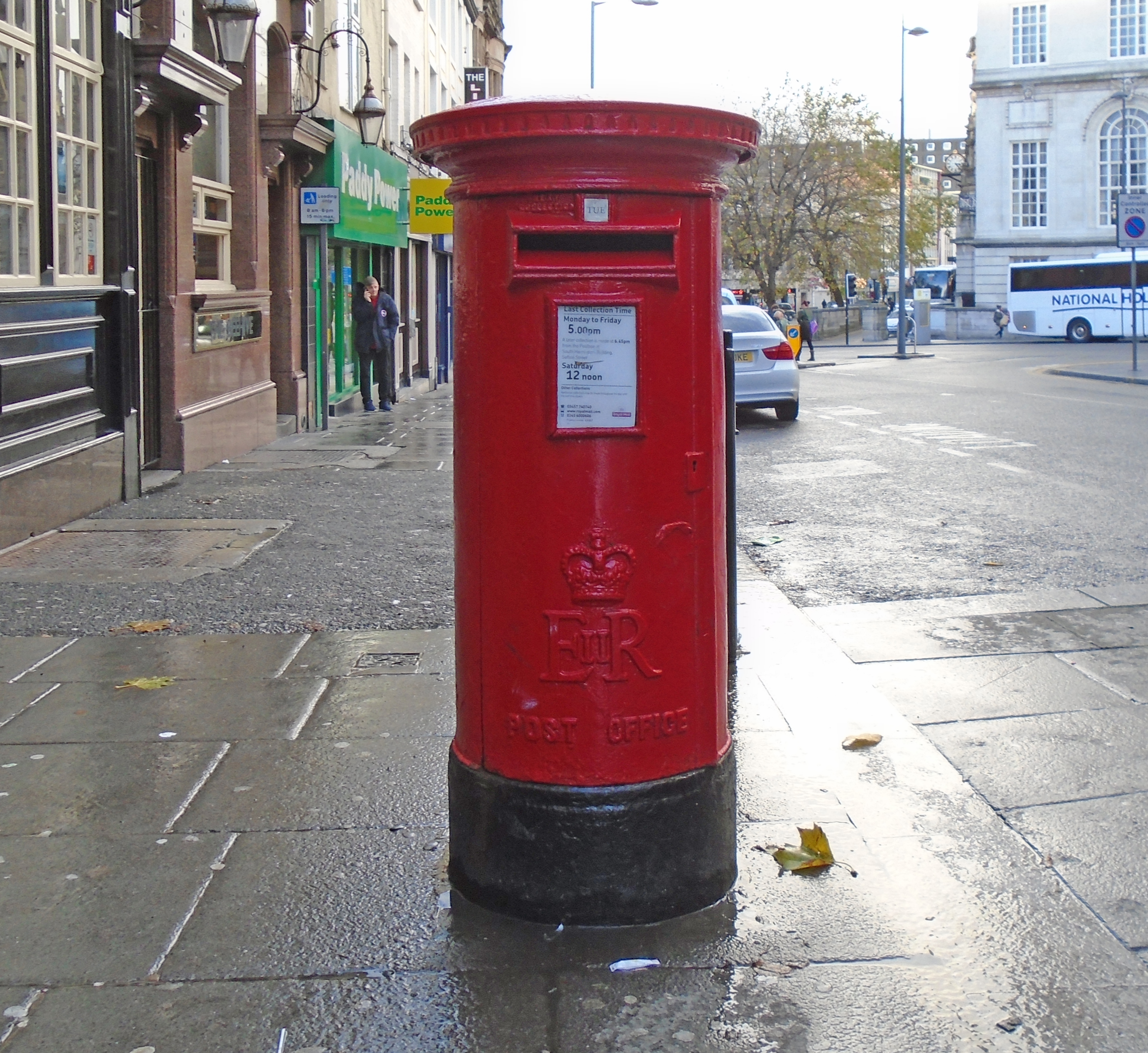 File Post box on Mount Pleasant near Brownlow Hill.jpg Wikimedia