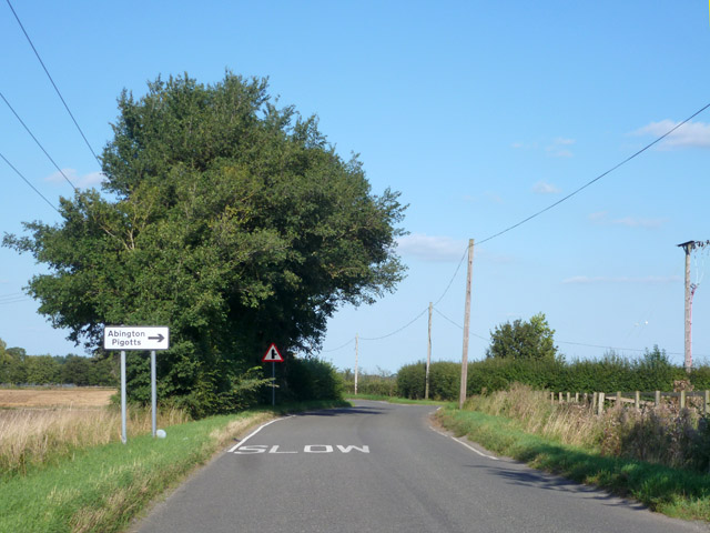 File:Road junction, Shingay - geograph.org.uk - 4650607.jpg