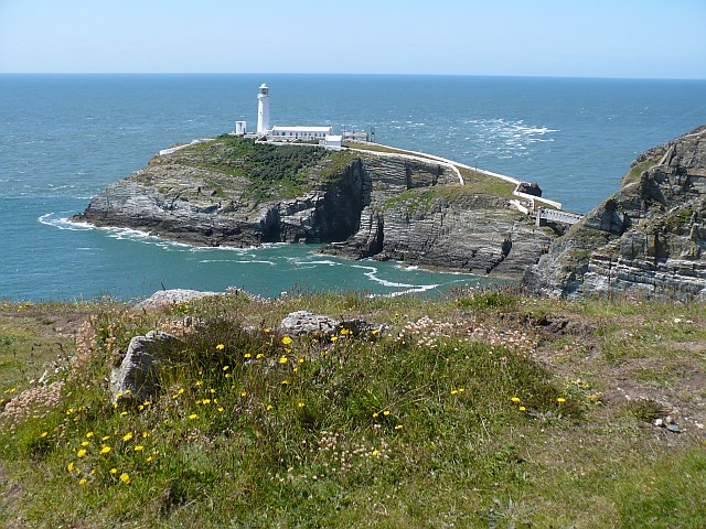 File:South Stack Lighthouse - geograph.org.uk - 870858.jpg