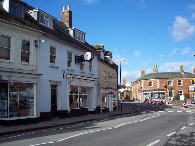 Sturminster Newton - geograph.org.uk - 336277