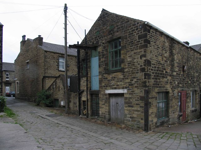 File:Sykes Lane - geograph.org.uk - 880051.jpg