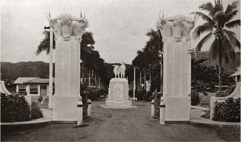 File:University of the Philippines Los Baños old gate.png