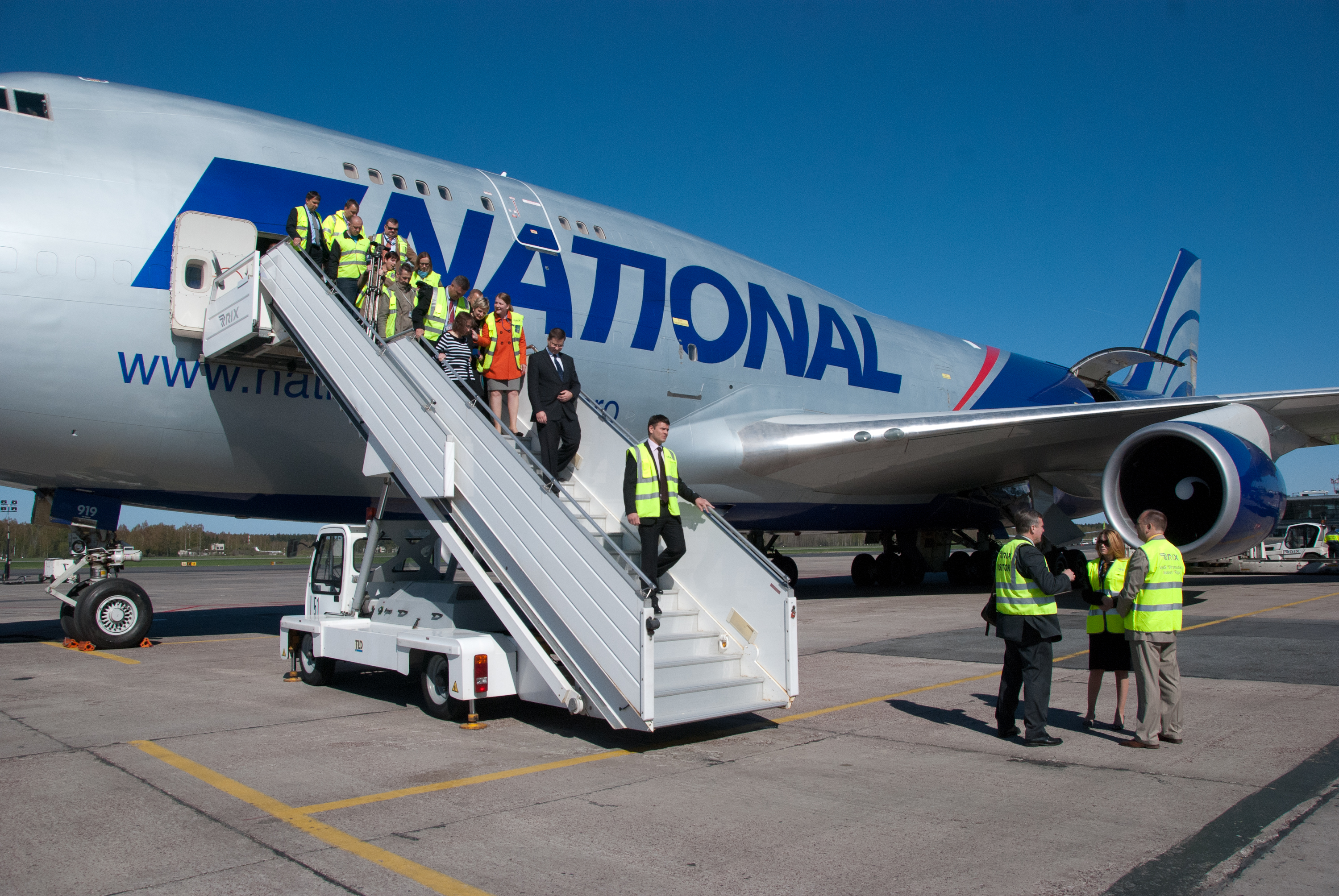 N 919. Boeing 747-400bcf.