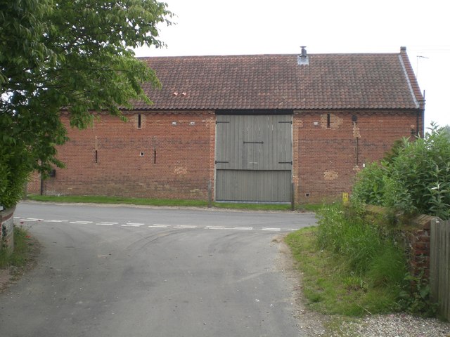 File:Corn Barn, Barney - geograph.org.uk - 462793.jpg