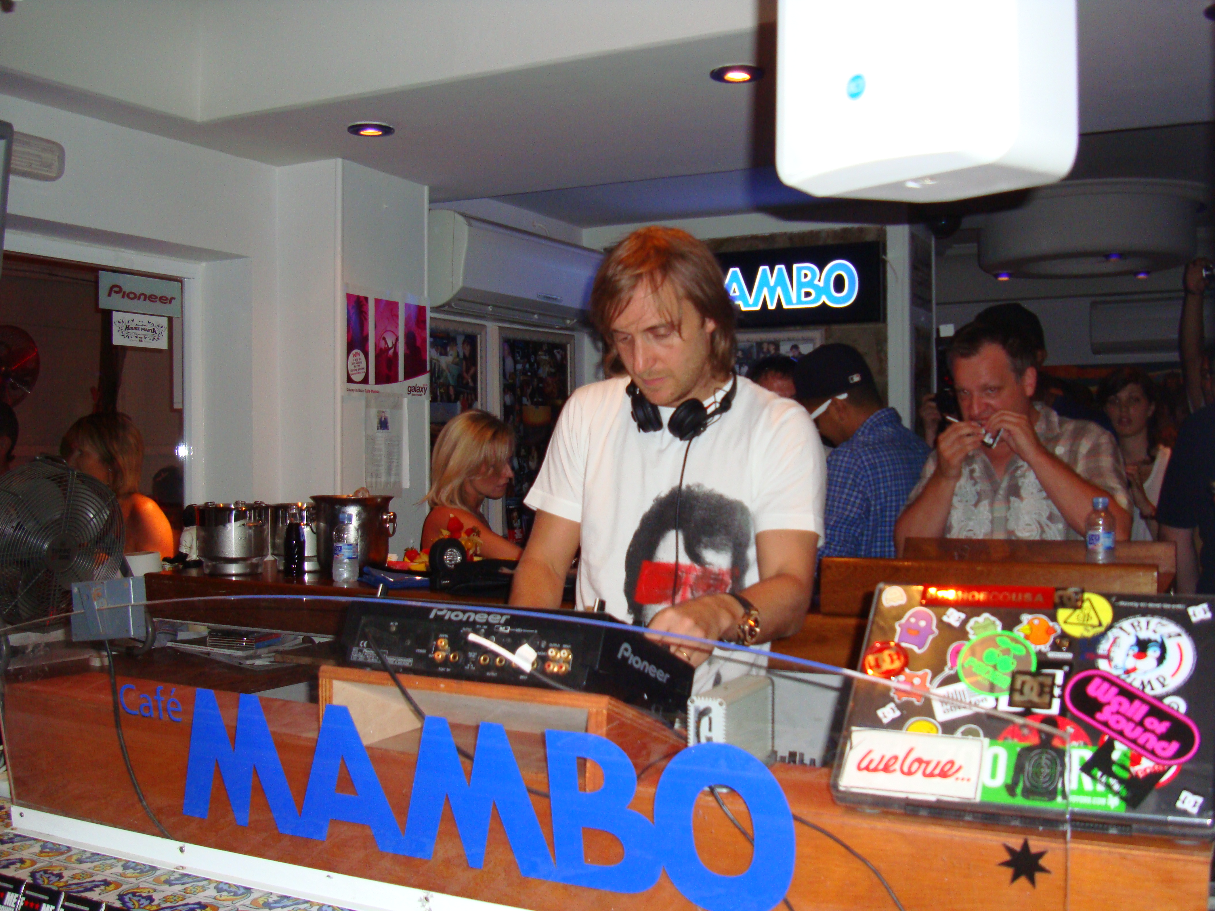 David Guetta at Cafe Mambo, Ibiza.jpg