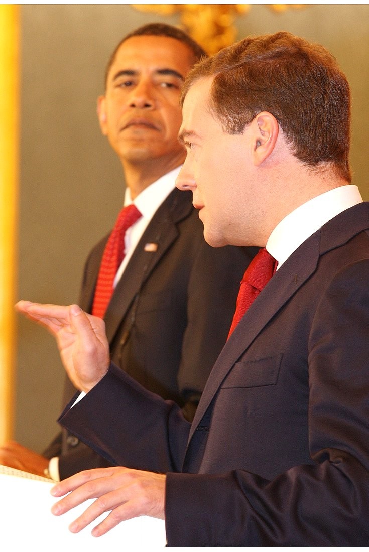 File:Dmitry Medvedev with Barack Obama 6 July 2009-9.jpg