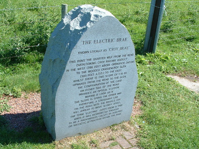 File:Electric Brae Cairn.jpg