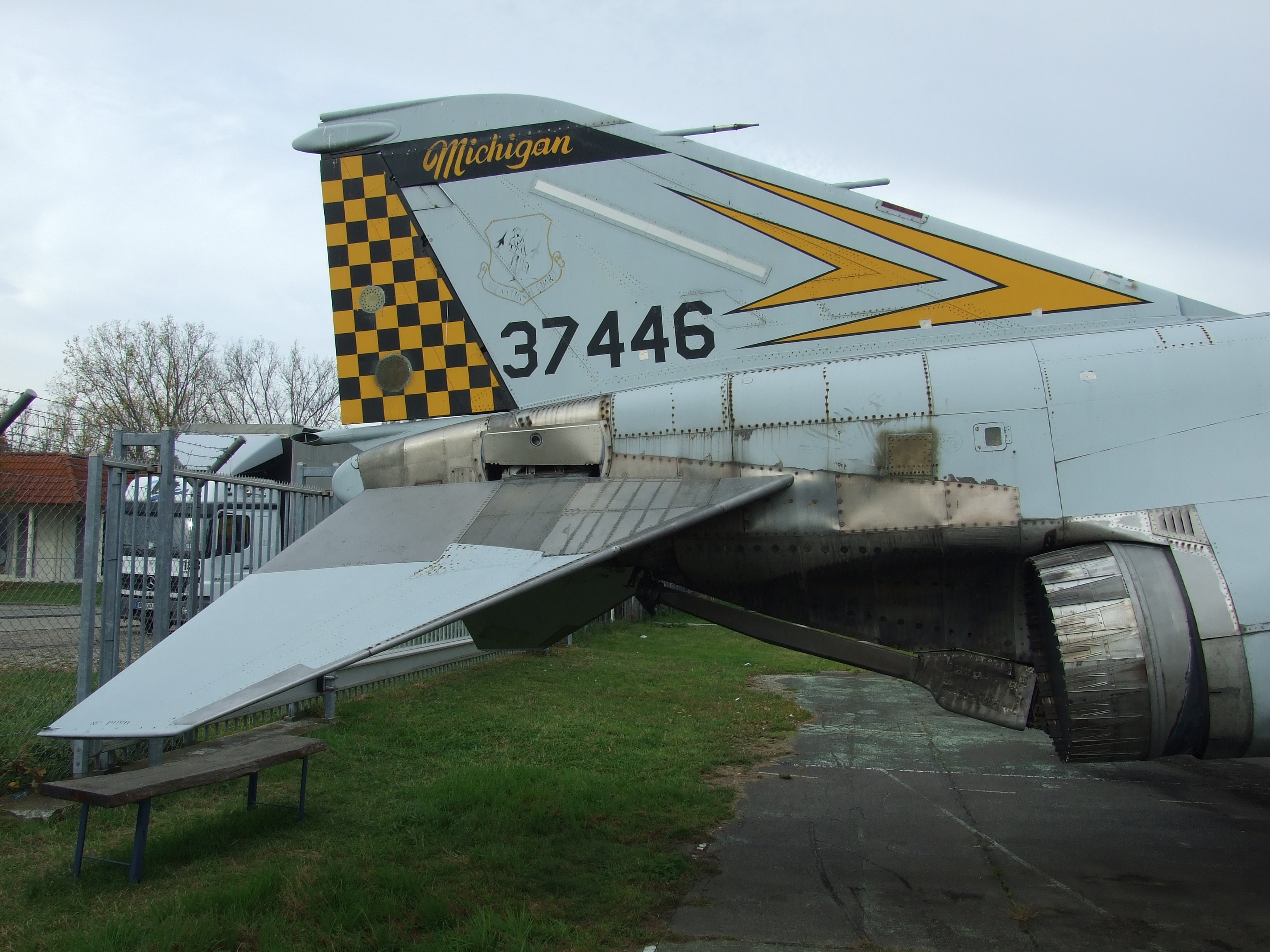 File:F-4 Phantom II 37446 03.JPG - Wikimedia Commons