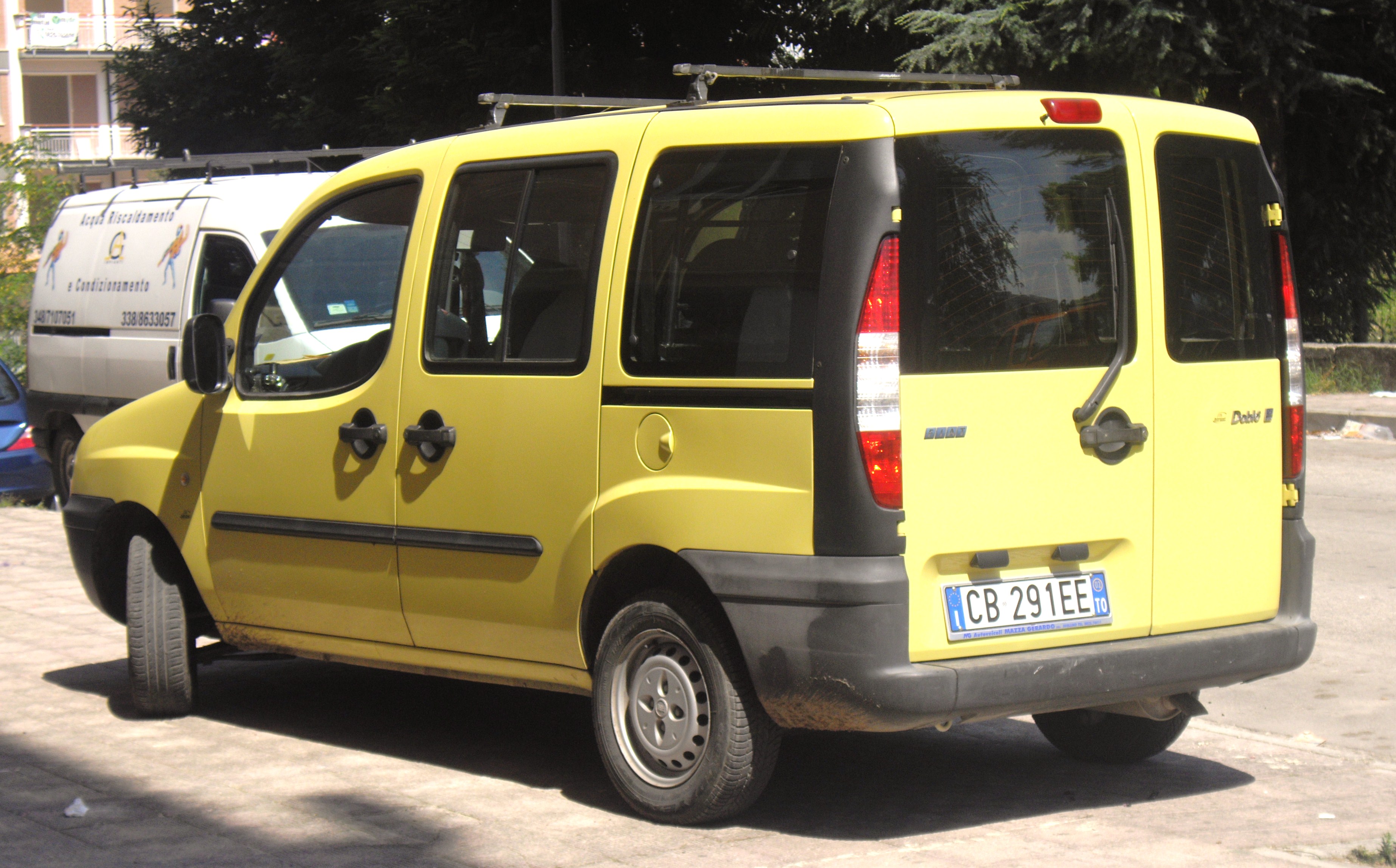 File:Fiat Doblo front.JPG - Wikipedia