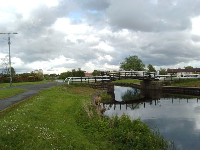 File:Footbridge over the Forth and Clyde Canal at Whitecrook - geograph.org.uk - 429918.jpg