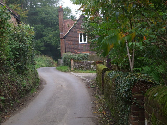 File:Friday Street, Surrey - geograph.org.uk - 1610141.jpg