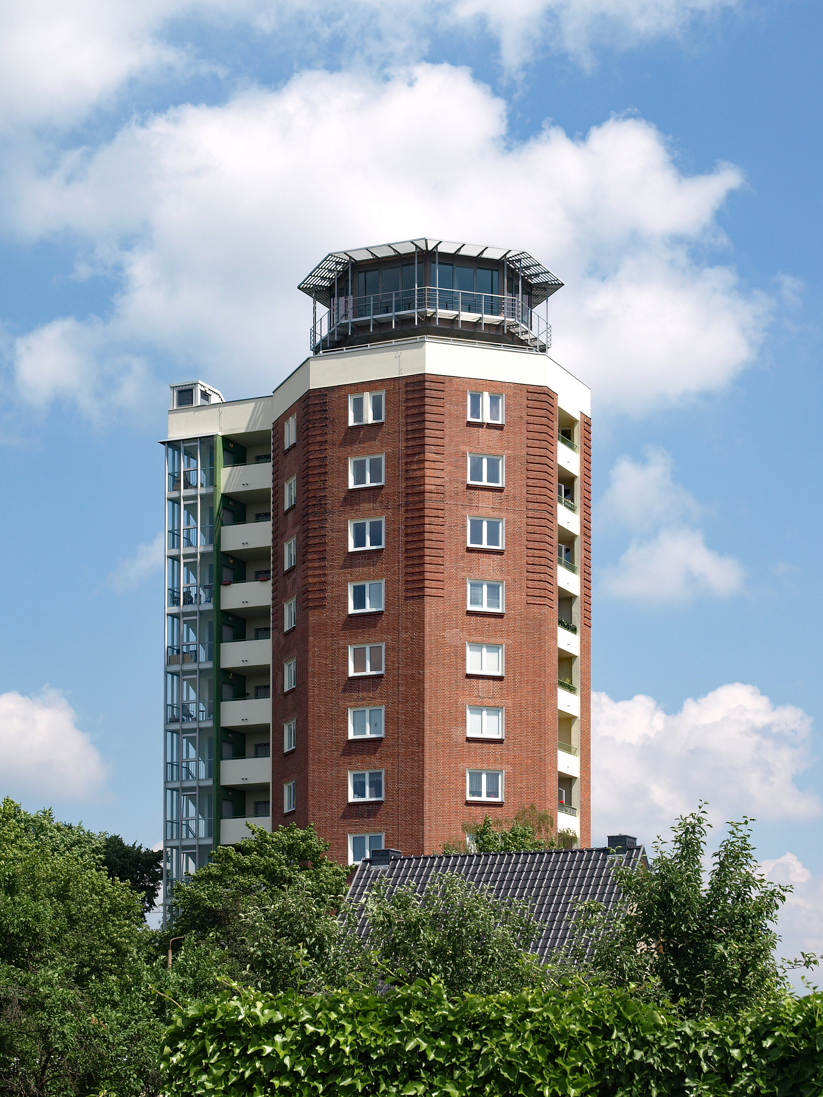 File:Podersdorf am See, der Leuchtturm.jpg - Wikimedia Commons