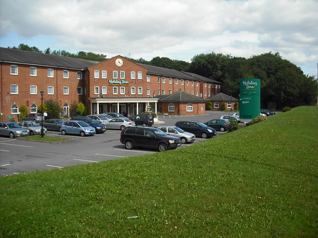 Small picture of Holiday Inn Corby Kettering courtesy of Wikimedia Commons contributors