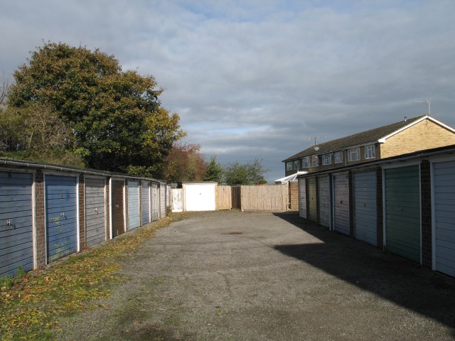 File:Lock-up Garages, Tring - geograph.org.uk - 1573775.jpg