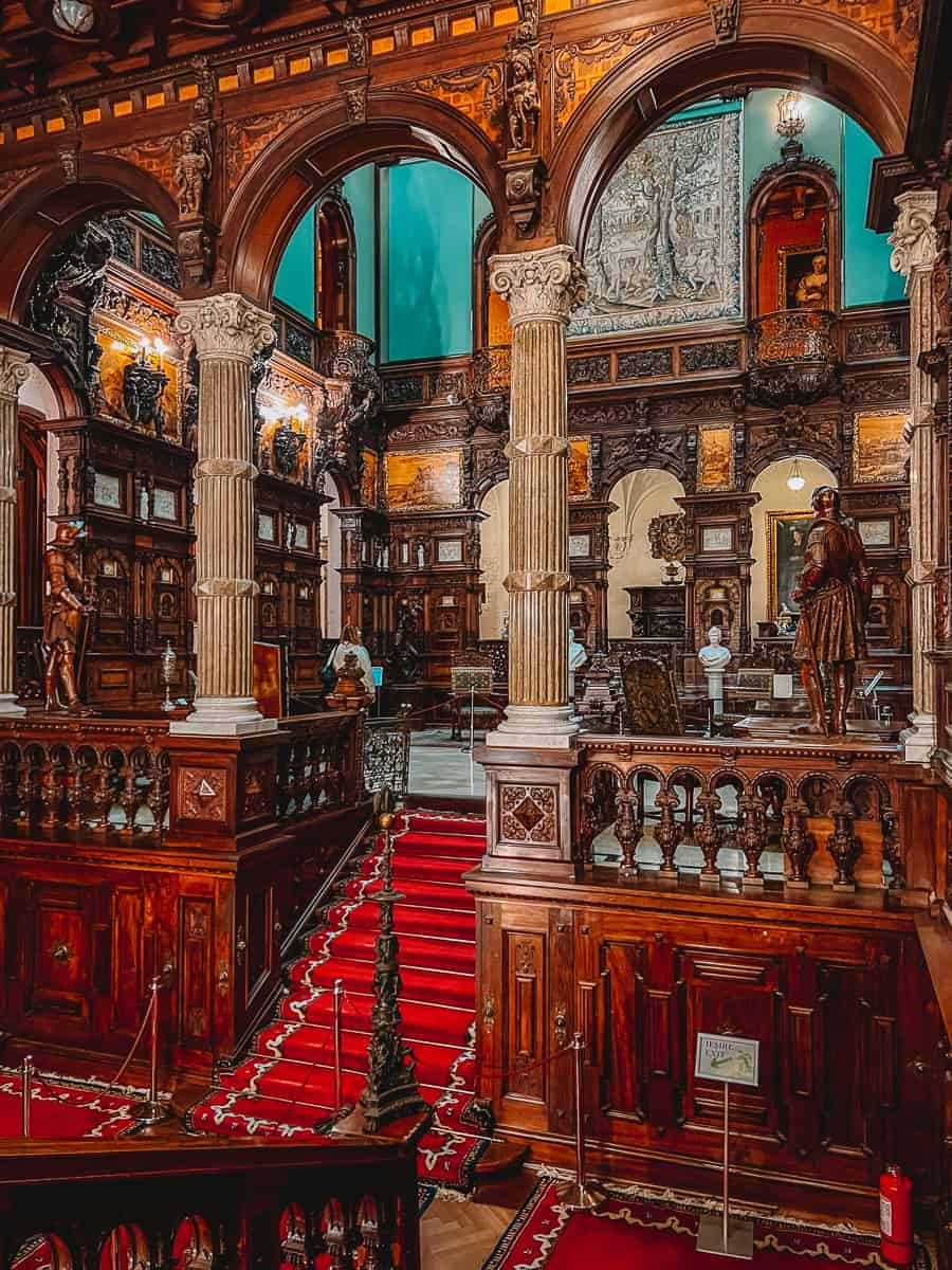 Fitxategi:Peles Castle - The Hall of Honor (1).jpg - Wikipedia,  entziklopedia askea.