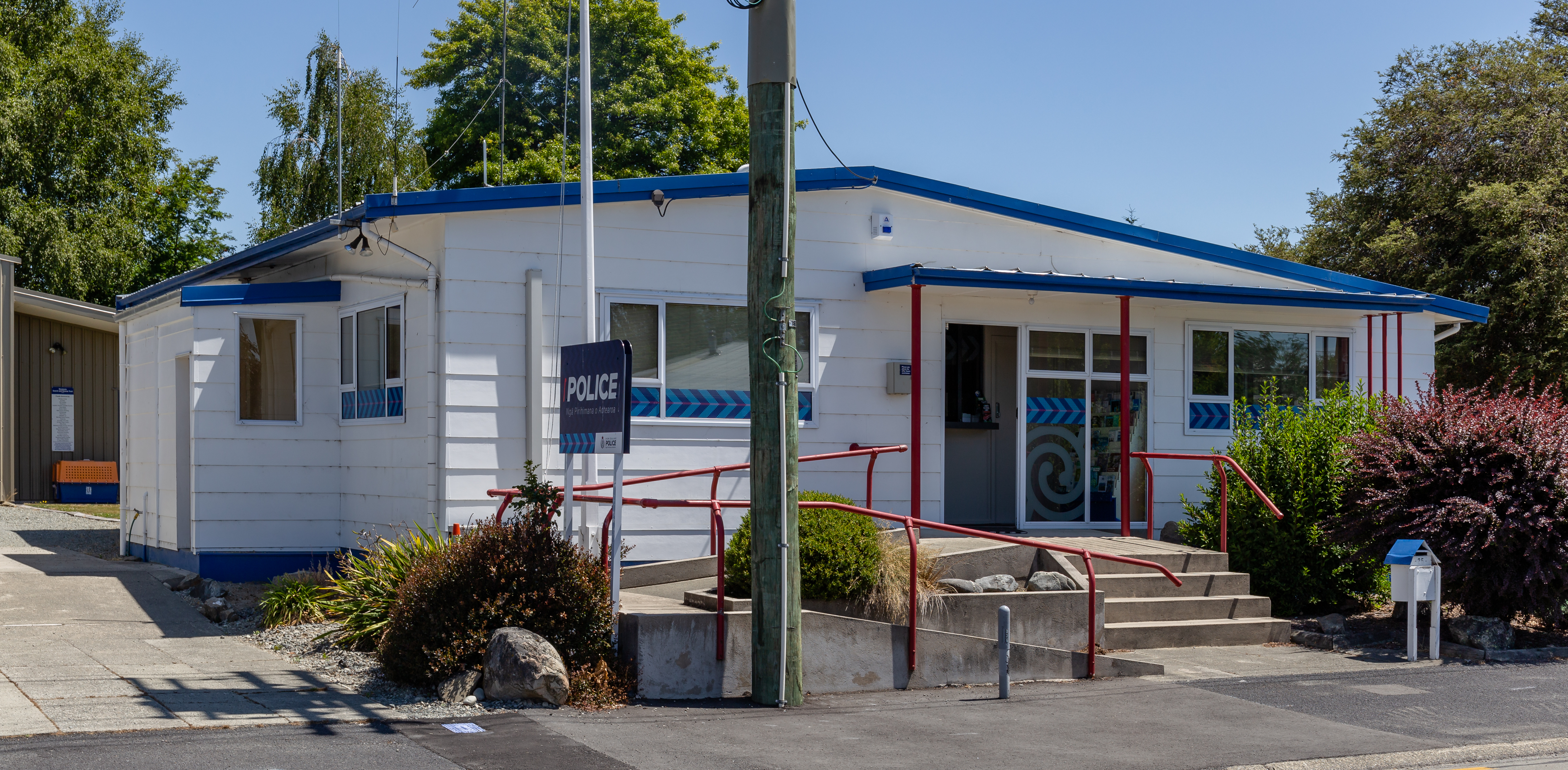 Auckland black market tobacco: Dairies selling illegal smokes for organised  crime groups