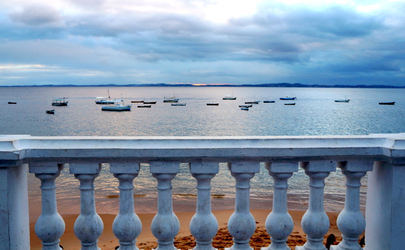 File:Porto da Barra e Baía de Todos os Santos.JPG