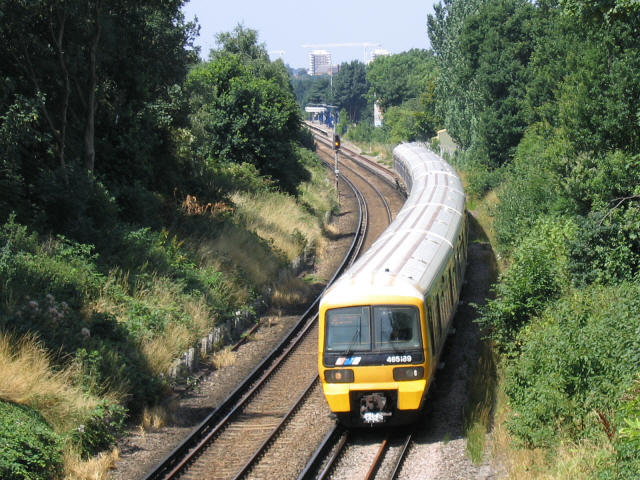 File:Railway near Lee station - geograph.org.uk - 231797.jpg