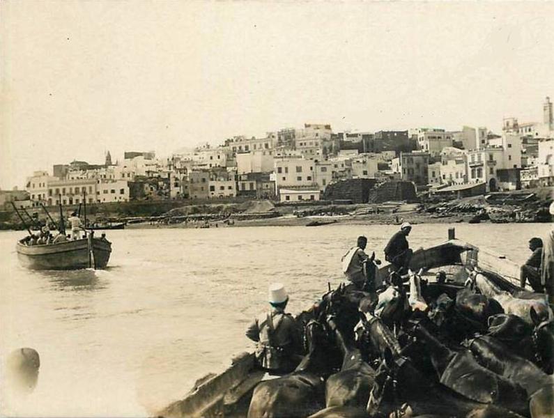 File:Spanish landing at Larache (Morocco) in 1860.jpg