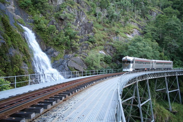 File:Stoney creek falls.jpg