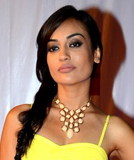 File:Surbhi Jyoti at Television Style Awards.jpg