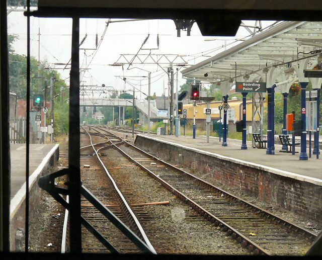 File:Tram out of Altrincham - geograph.org.uk - 1377346.jpg