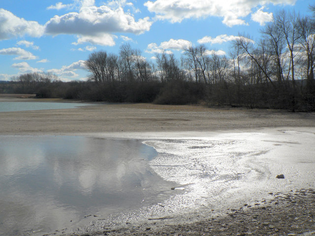 Wilstone Reservoir - geograph.org.uk - 129694