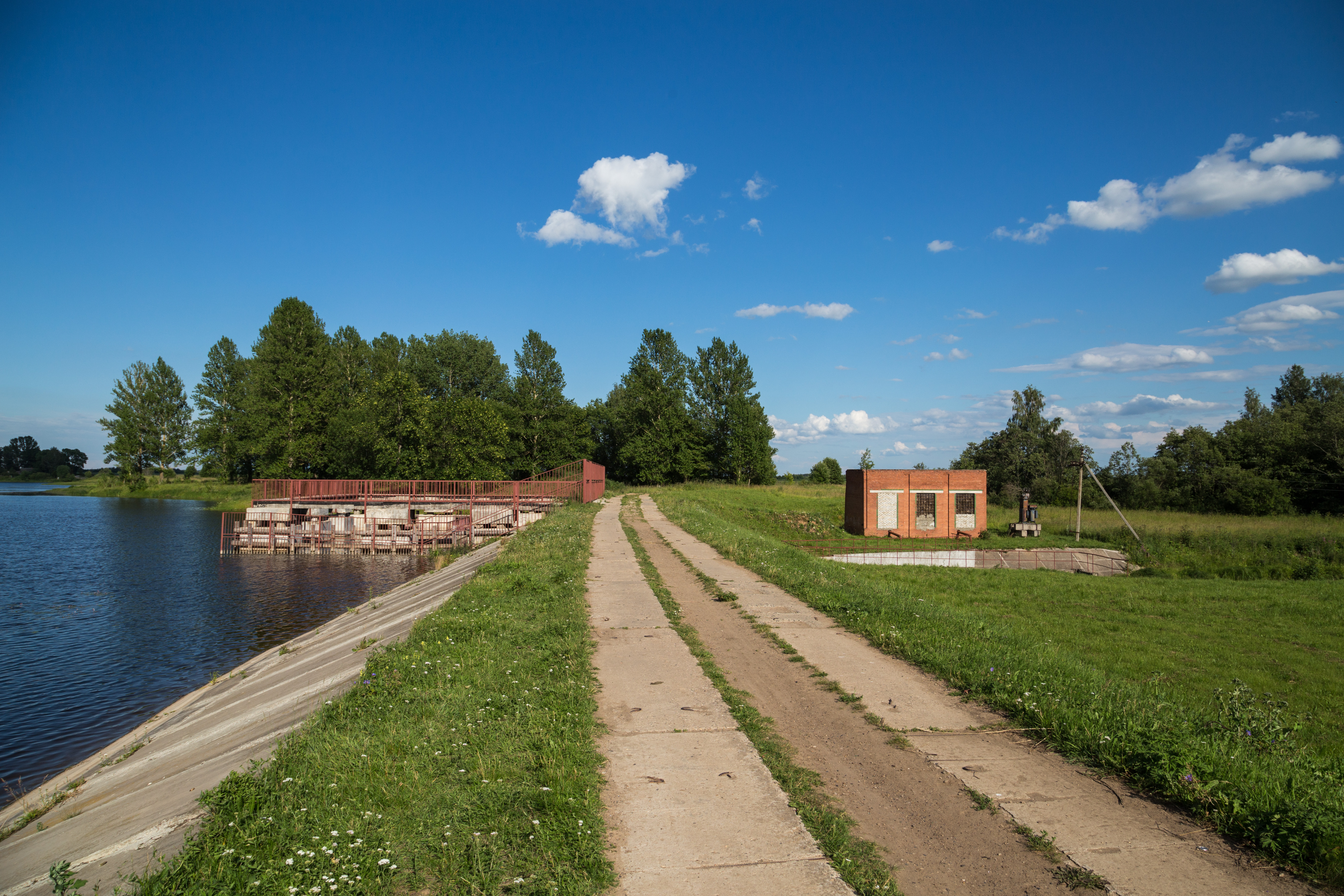 Ярославская область контакты. Село Медягино Ярославский район. Озеро Тарасово Ярославская область. Петрищево Ярославская область. Отрадное Ярославская область.