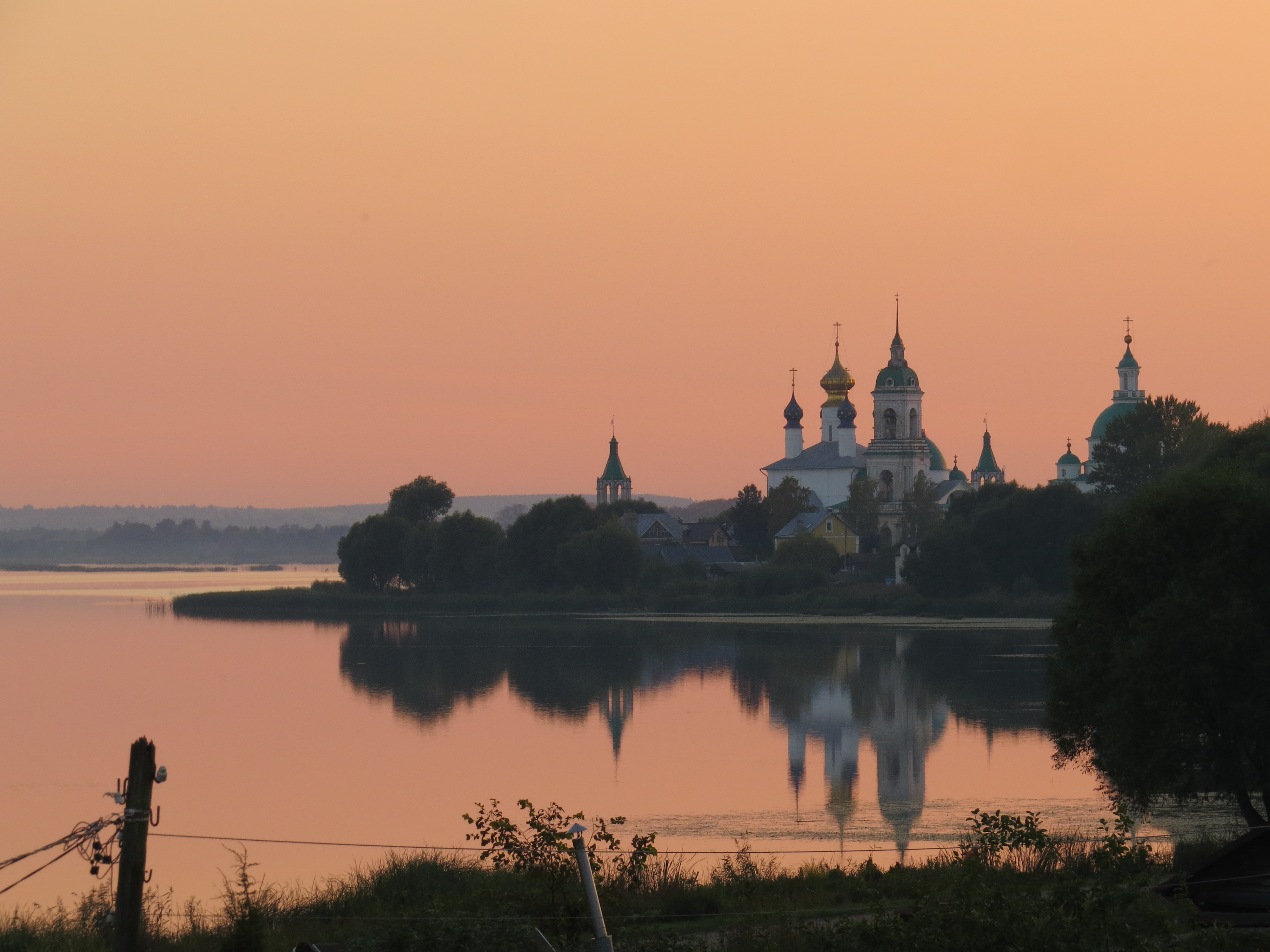 Ростовский р. Ночной Ростов Великий. Ростов Великий ночью. Ростов Великий ночью фото.