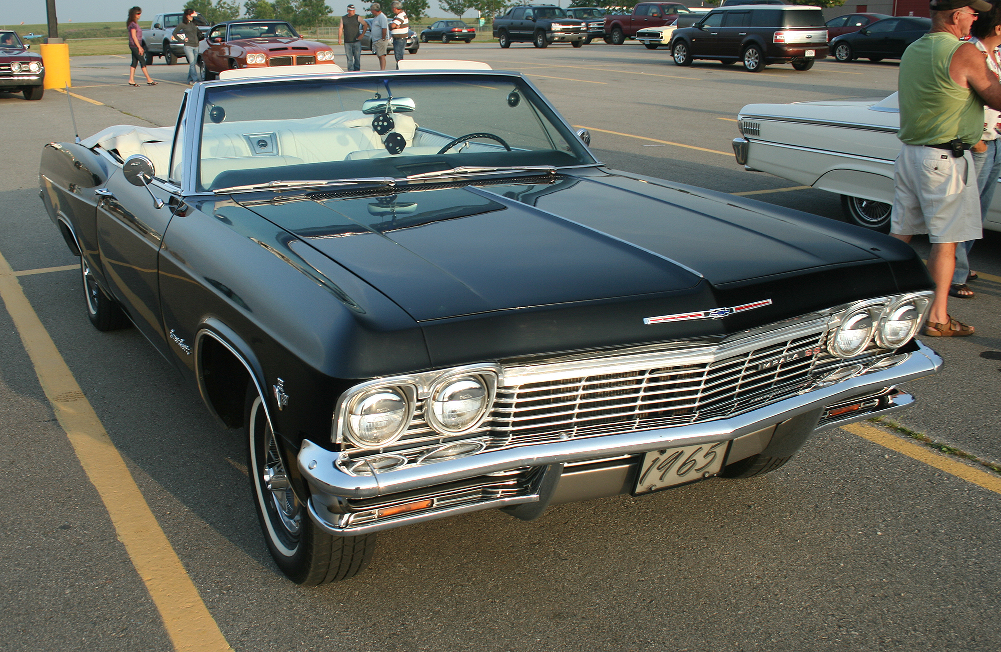 1965 Chevrolet Impala SS.JPG. 