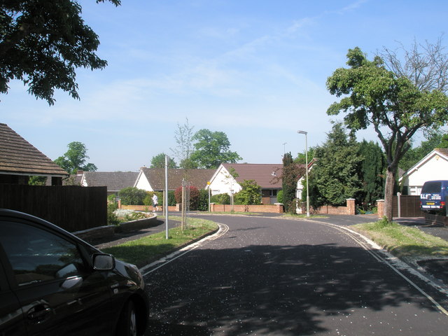 File:A quiet Sunday morning in Trosnant Road - geograph.org.uk - 797210.jpg