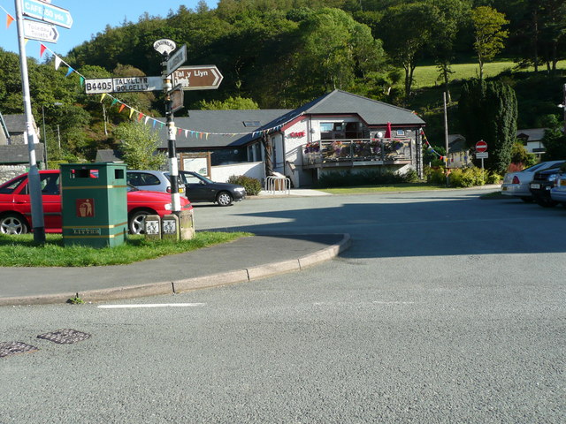 File:Abergynolwyn cafe - geograph.org.uk - 546668.jpg