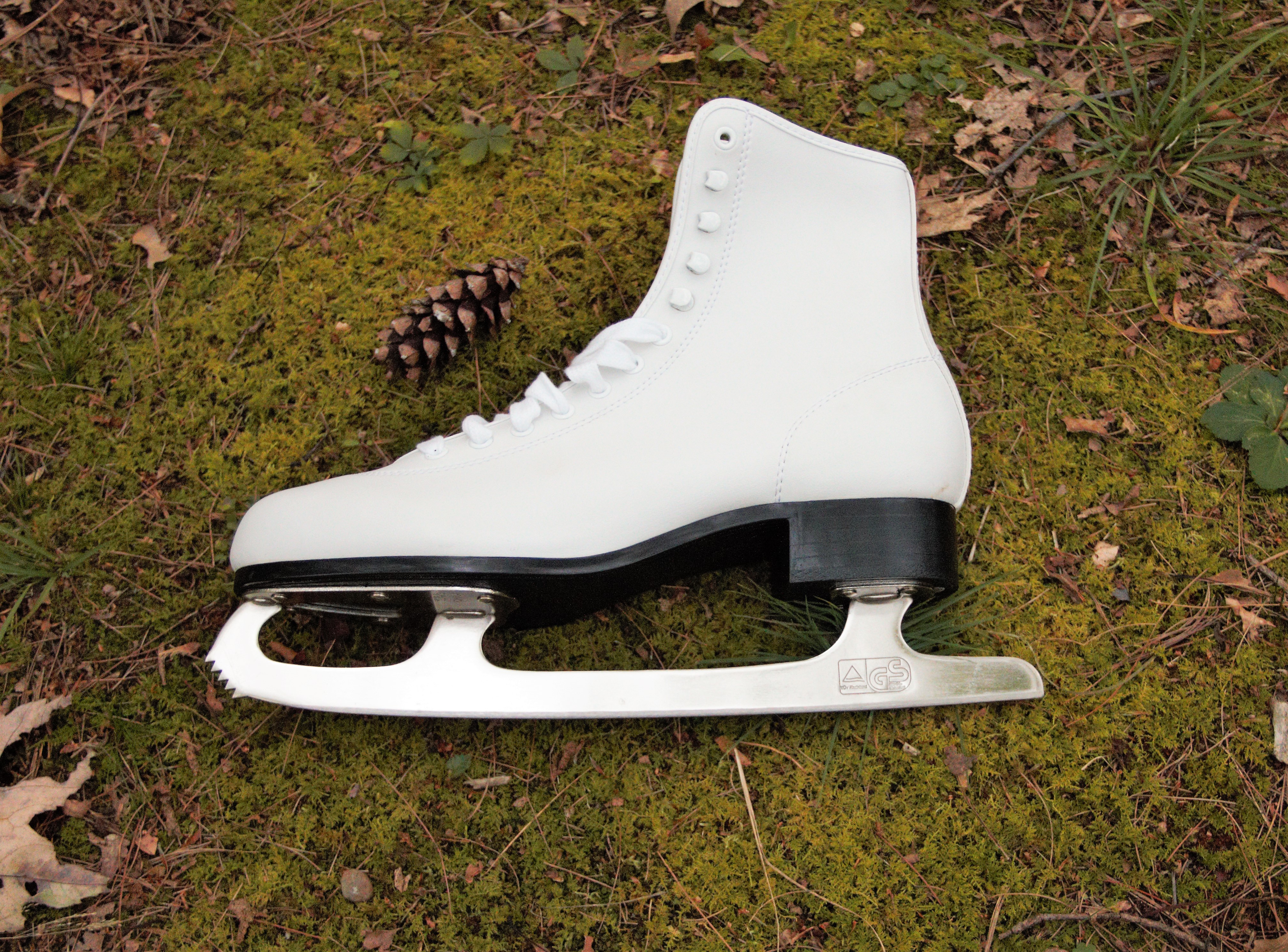 Ice Skating Soakers. 5 different styles to choose from. Brand new 