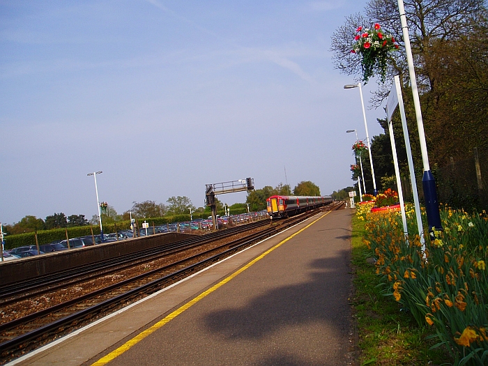 File:Brookwood station.jpg