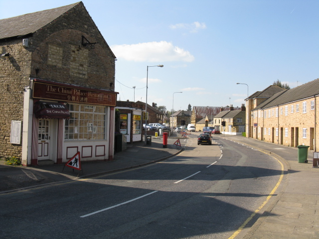 Burton Latimer - High Street (geograph 1817383)