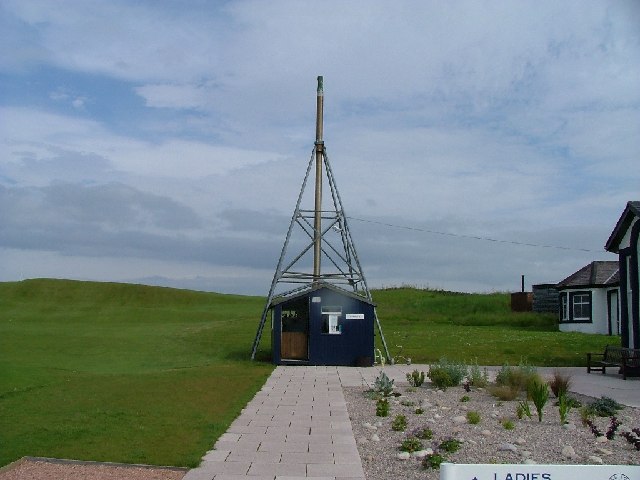 File:Elie Golf Course Starter Hut - geograph.org.uk - 20451.jpg