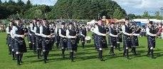 Grampian Police Pipe Band marschieren