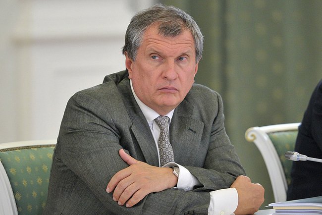 File:Igor Sechin, August 26, 2013.jpeg - Wikimedia Commons