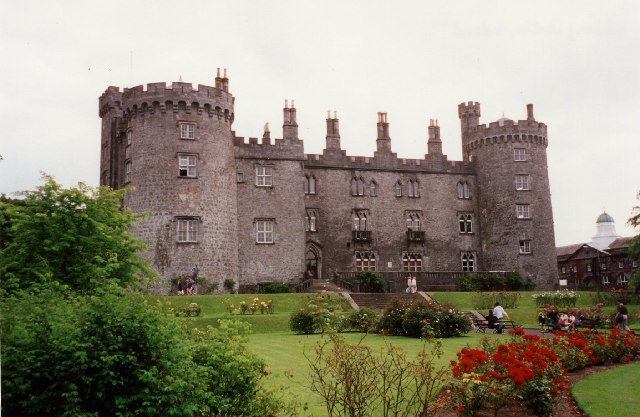 File:Kilkenny Castle - geograph.org.uk - 11027.jpg