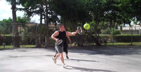 File:Knuckle-racquet-large-ball.jpg