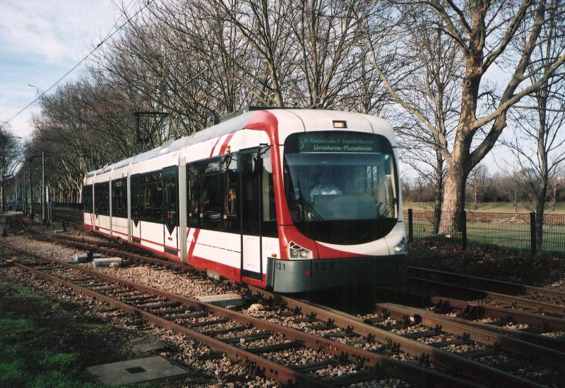 File:Mh OEG neuer triebwagen.jpeg