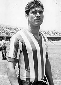 <span class="mw-page-title-main">Salvador Reyes (footballer, born 1936)</span> Mexican footballer (1936-2012)