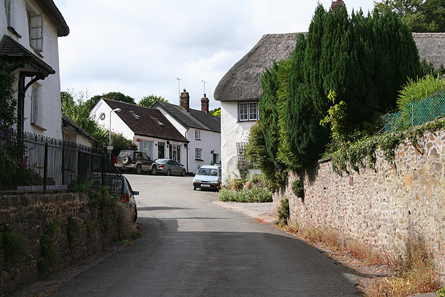 File:Sampford Courtenay.jpg